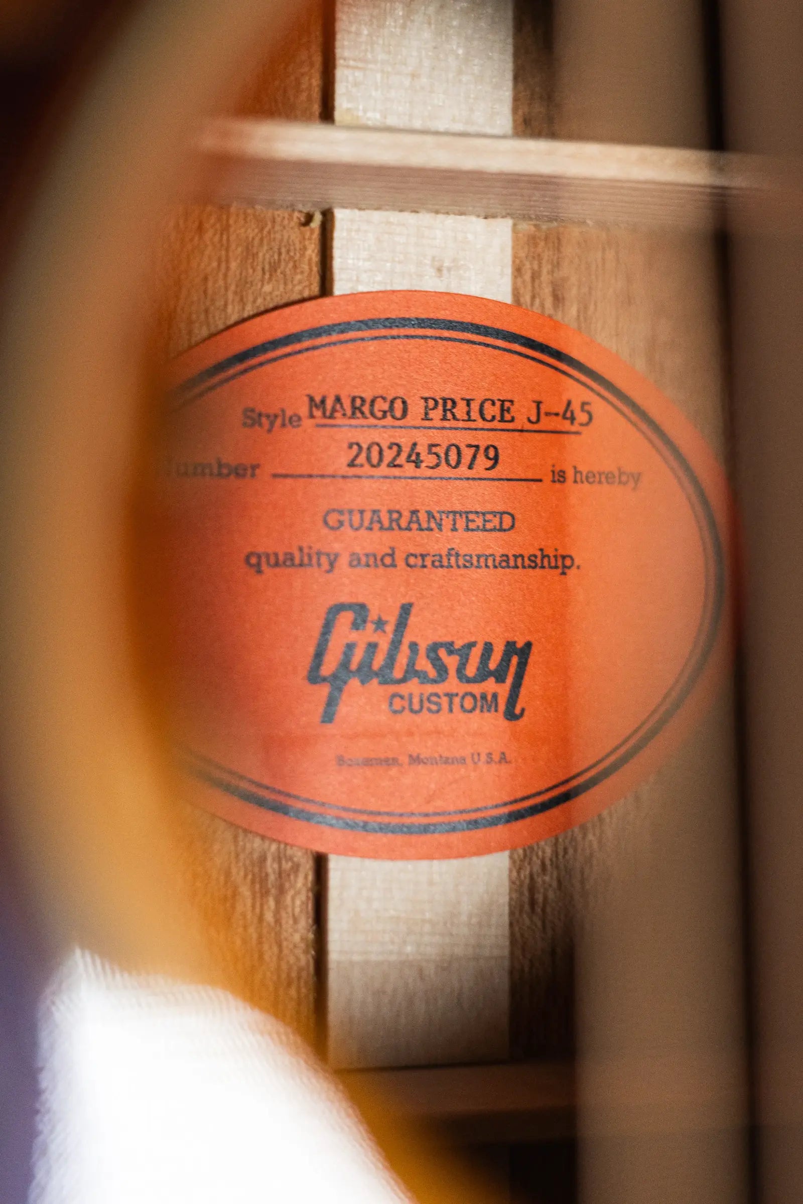 Gibson Margo Price Signature J-45 Acoustic/Electric Guitar - Heritage Cherry Sunburst with Hardshell Case