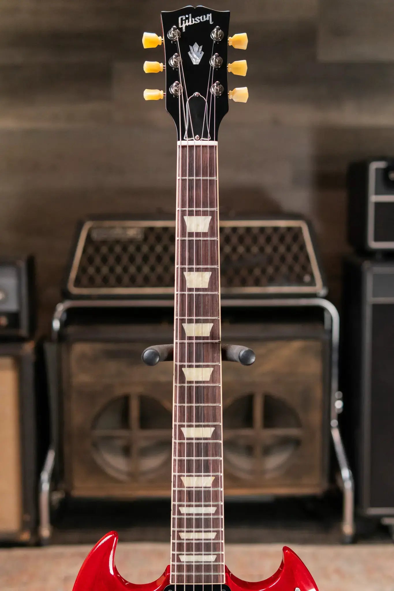 Gibson SG Standard '61 Maestro Vibrola Electric Guitar - Vintage Cherry with Hardshell Case