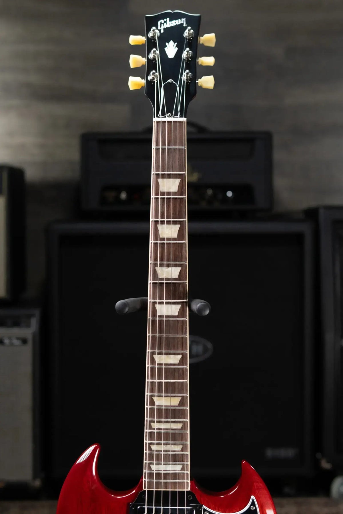 Gibson SG Standard '61 Maestro Vibrola Electric Guitar - Vintage Cherry with Hardshell Case