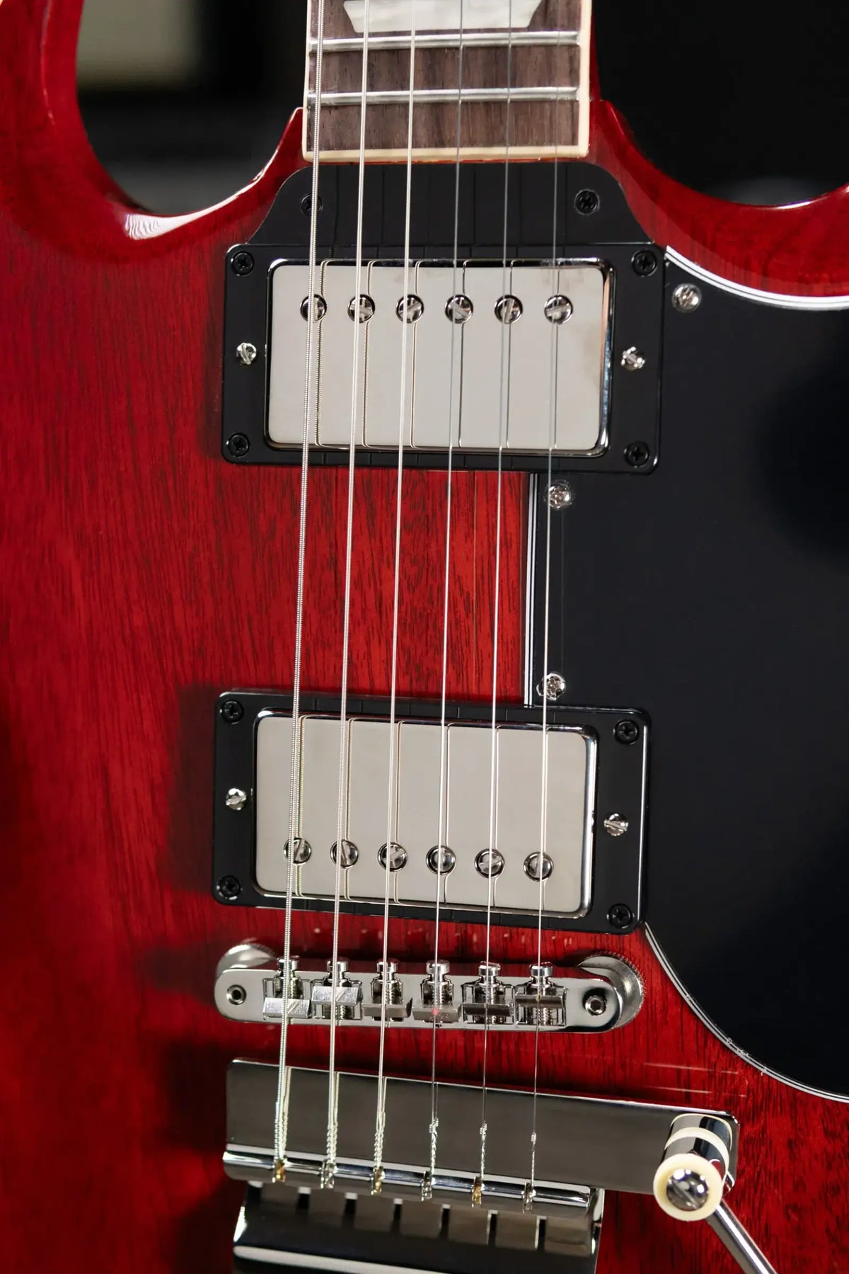 Gibson SG Standard '61 Maestro Vibrola Electric Guitar - Vintage Cherry with Hardshell Case