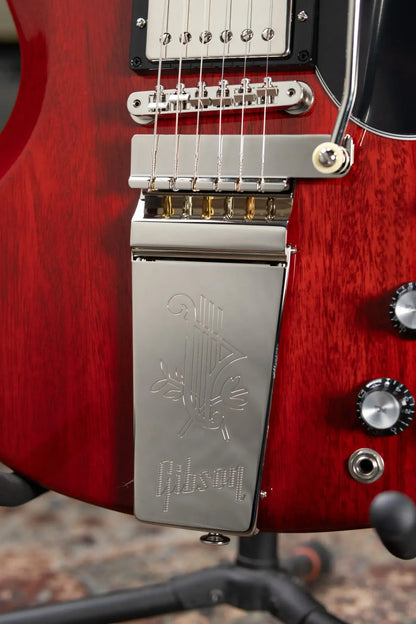 Gibson SG Standard '61 Maestro Vibrola Electric Guitar - Vintage Cherry with Hardshell Case
