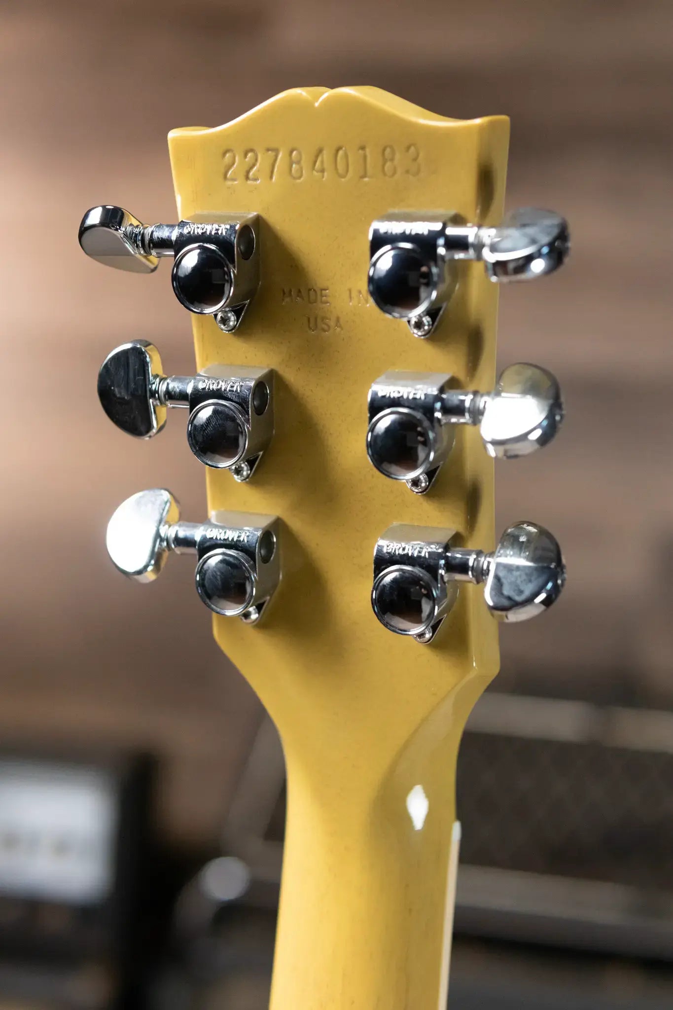 Gibson SG Standard Electric Guitar - TV Yellow