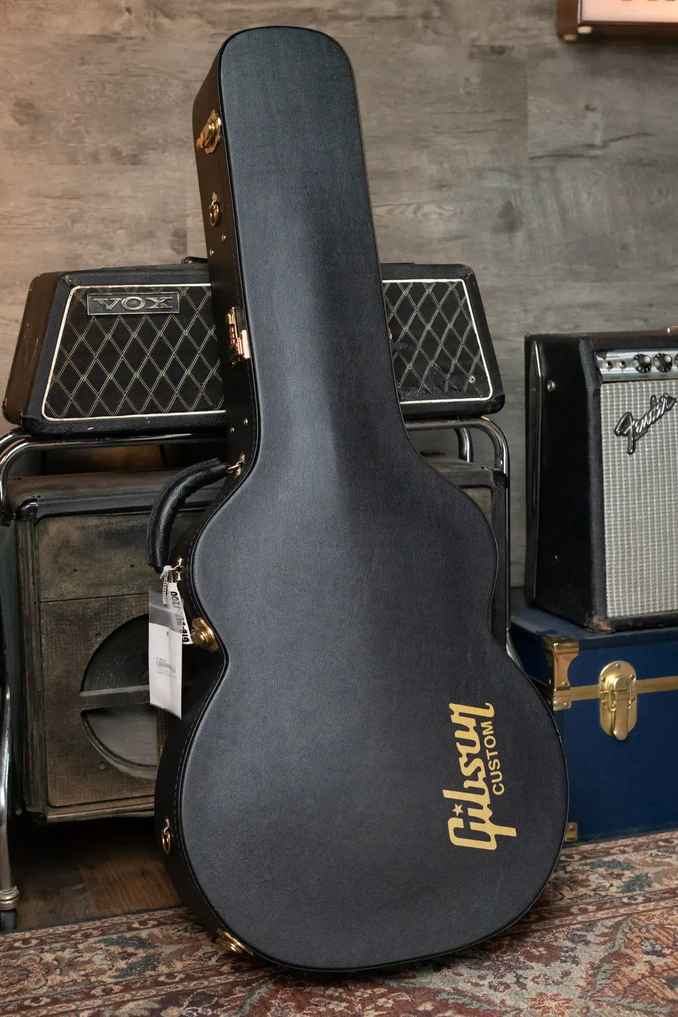 Gibson SJ-200 Custom Acoustic/Electric - Ebony with Hardshell Case