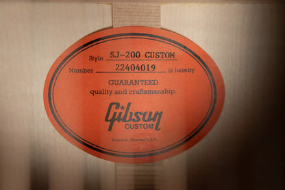 Gibson SJ-200 Custom Acoustic/Electric - Ebony with Hardshell Case