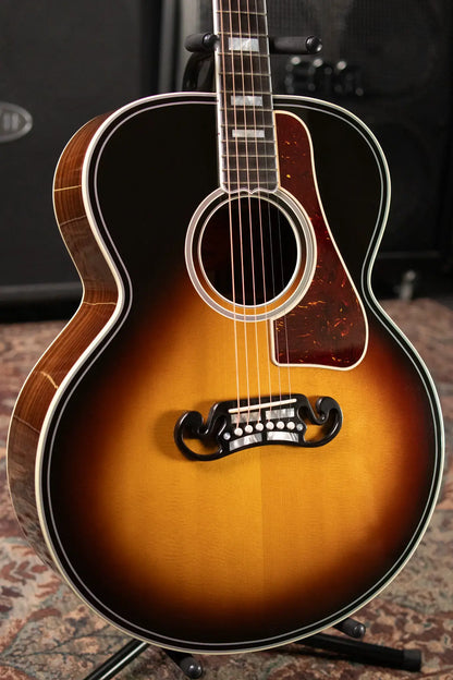Gibson SJ-200 Western Classic Jumbo Acoustic Guitar - Vintage Sunburst with Hardshell Case