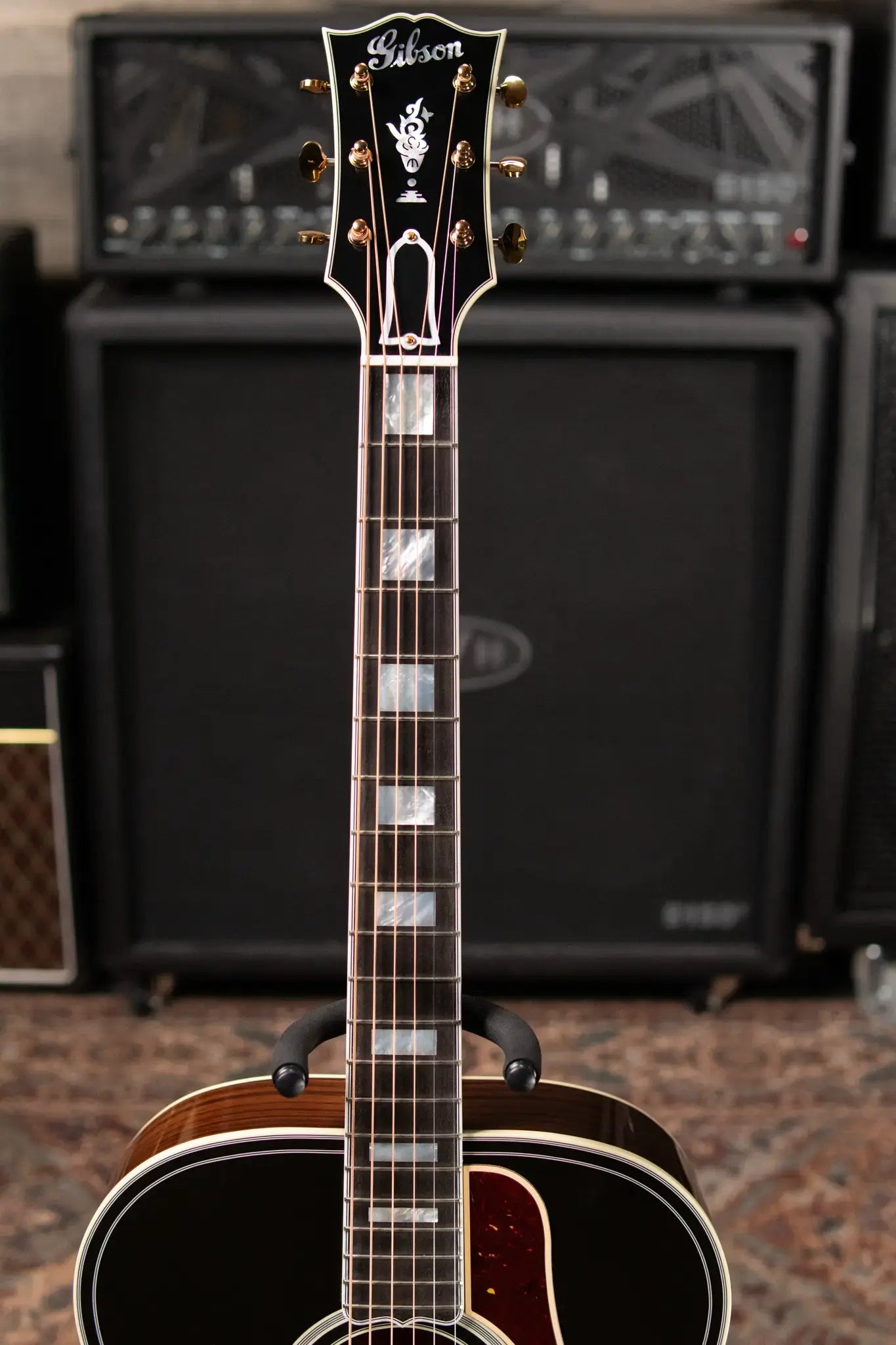 Gibson SJ-200 Western Classic Jumbo Acoustic Guitar - Vintage Sunburst with Hardshell Case