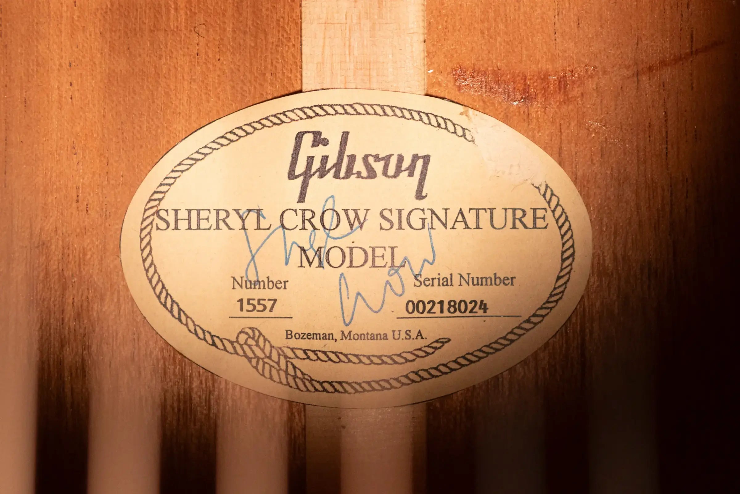 Gibson Sheryl Crow Signature Acoustic/Electric Guitar, Natural with Hardshell Case - Used