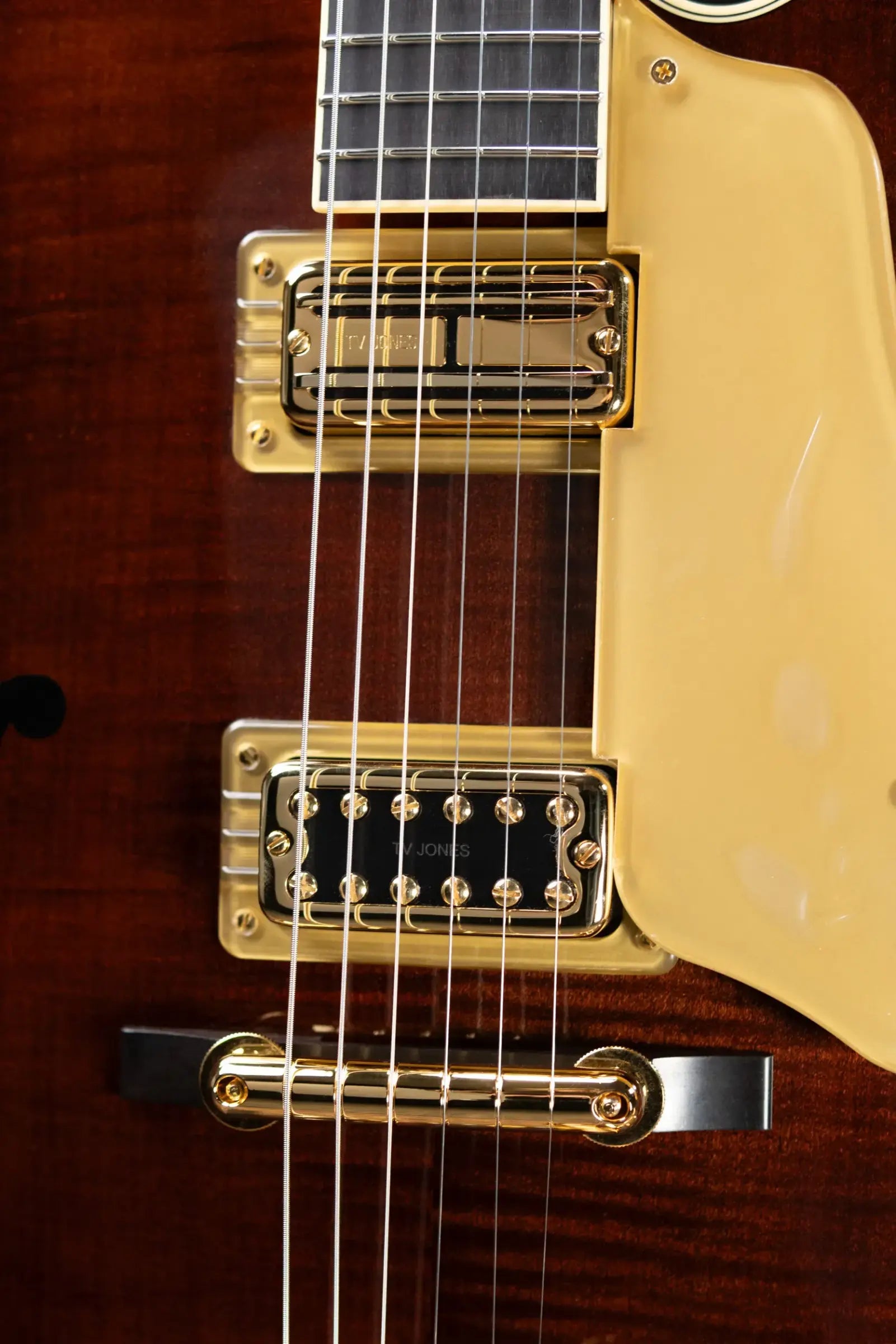 Gretsch G6122T-59 Vintage Select Edition '59 Chet Atkins Country Gentleman Hollow Body with Bigsby Electric Guitar - Walnut Stain Lacquer with Hardshell Case