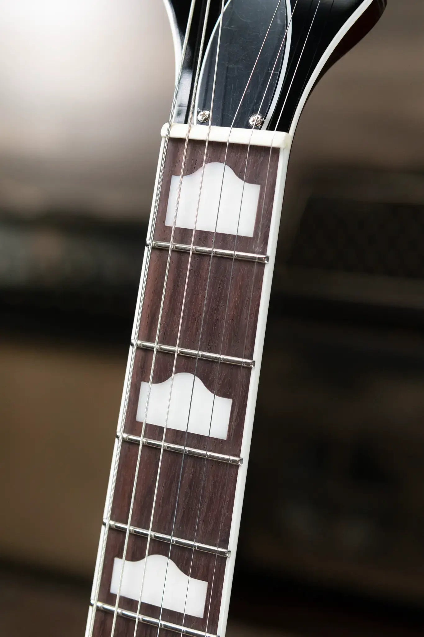 Gretsch G6129T-89 Vintage Select '89 Sparkle Jet with Bigsby Electric Guitar - Gold Sparkle with Hardshell Case