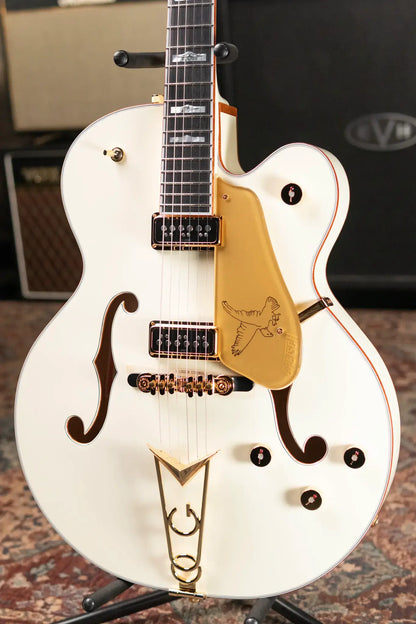 Gretsch G6136-55 Vintage Select Edition '55 Falcon Hollow Body with Cadillac Tailpiece, TV Jones, Solid Spruce Top - Vintage White, Lacquer with Hardshell Case