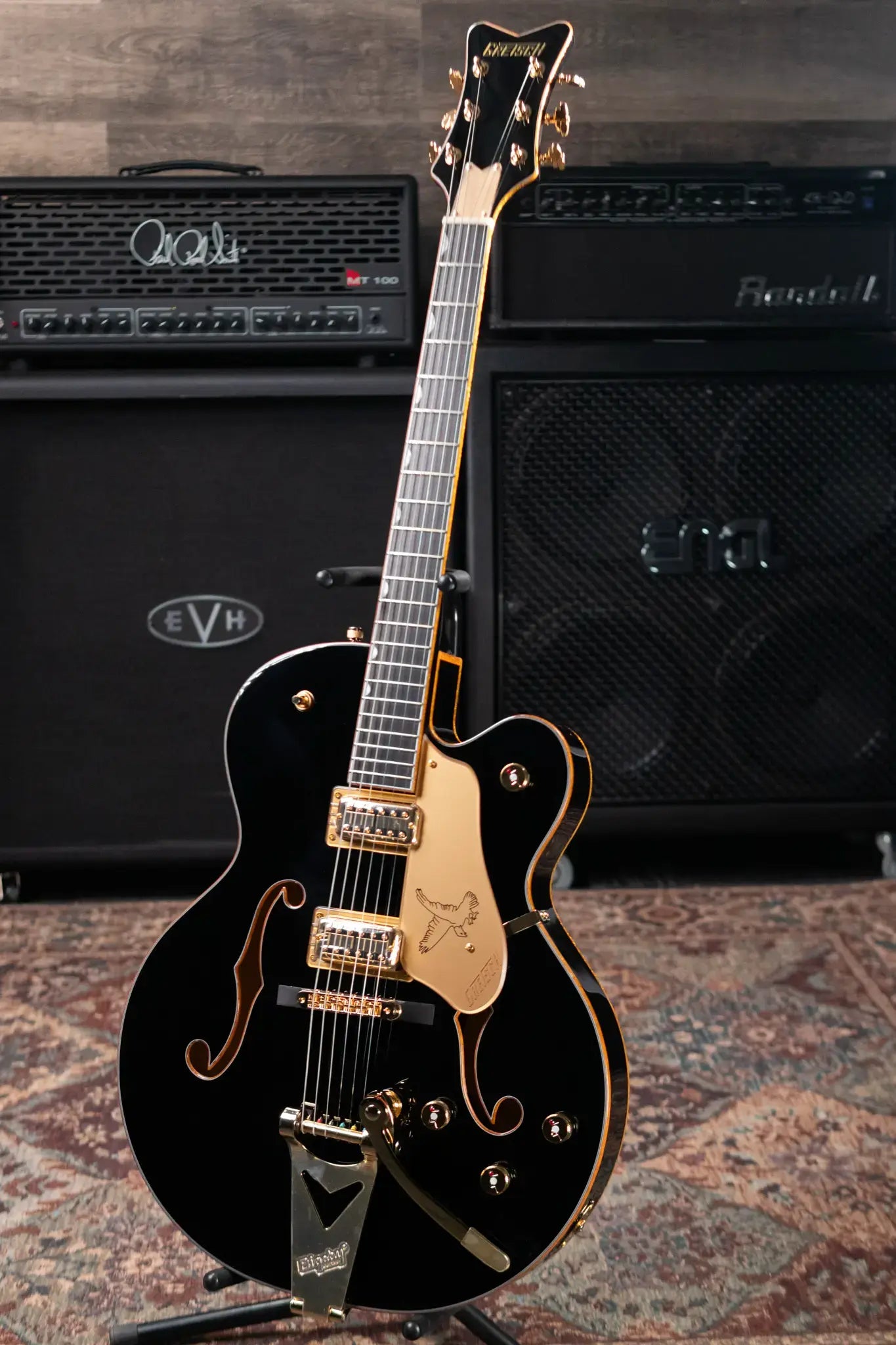 Gretsch Synchromatic Falcon Hollow Body Single-Cut with Bigsby - Black with Hardshell Case