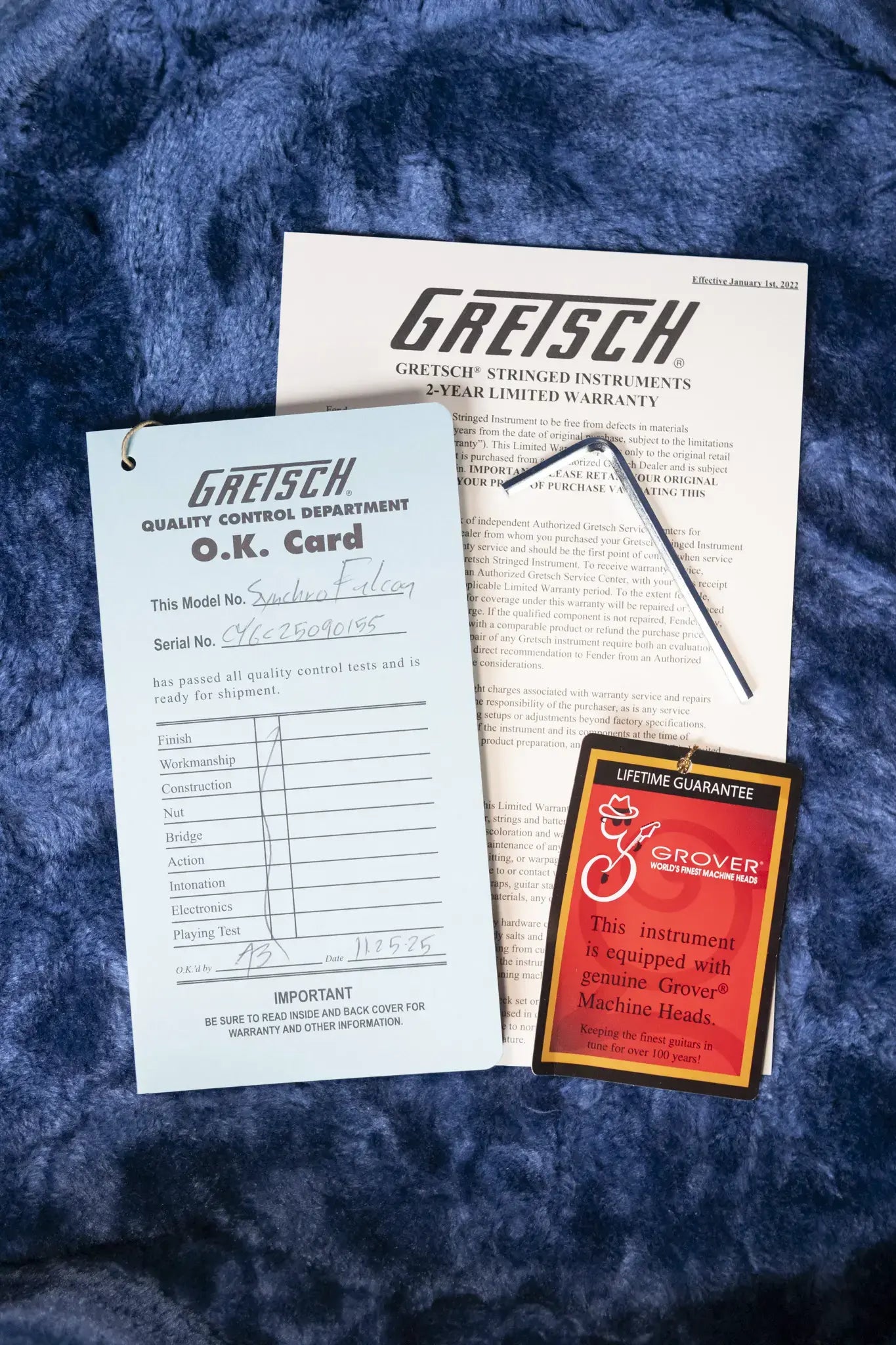 Gretsch Synchromatic Falcon Hollow Body Single-Cut with Bigsby Electric Guitar - Snowcrest White with Hardshell Case