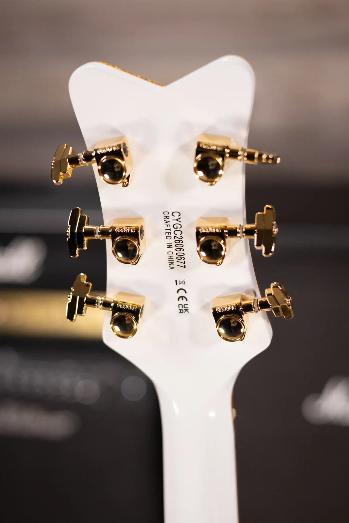 Gretsch Synchromatic Falcon Hollow Body Single-Cut with Bigsby Electric Guitar - Snowcrest White with Hardshell Case