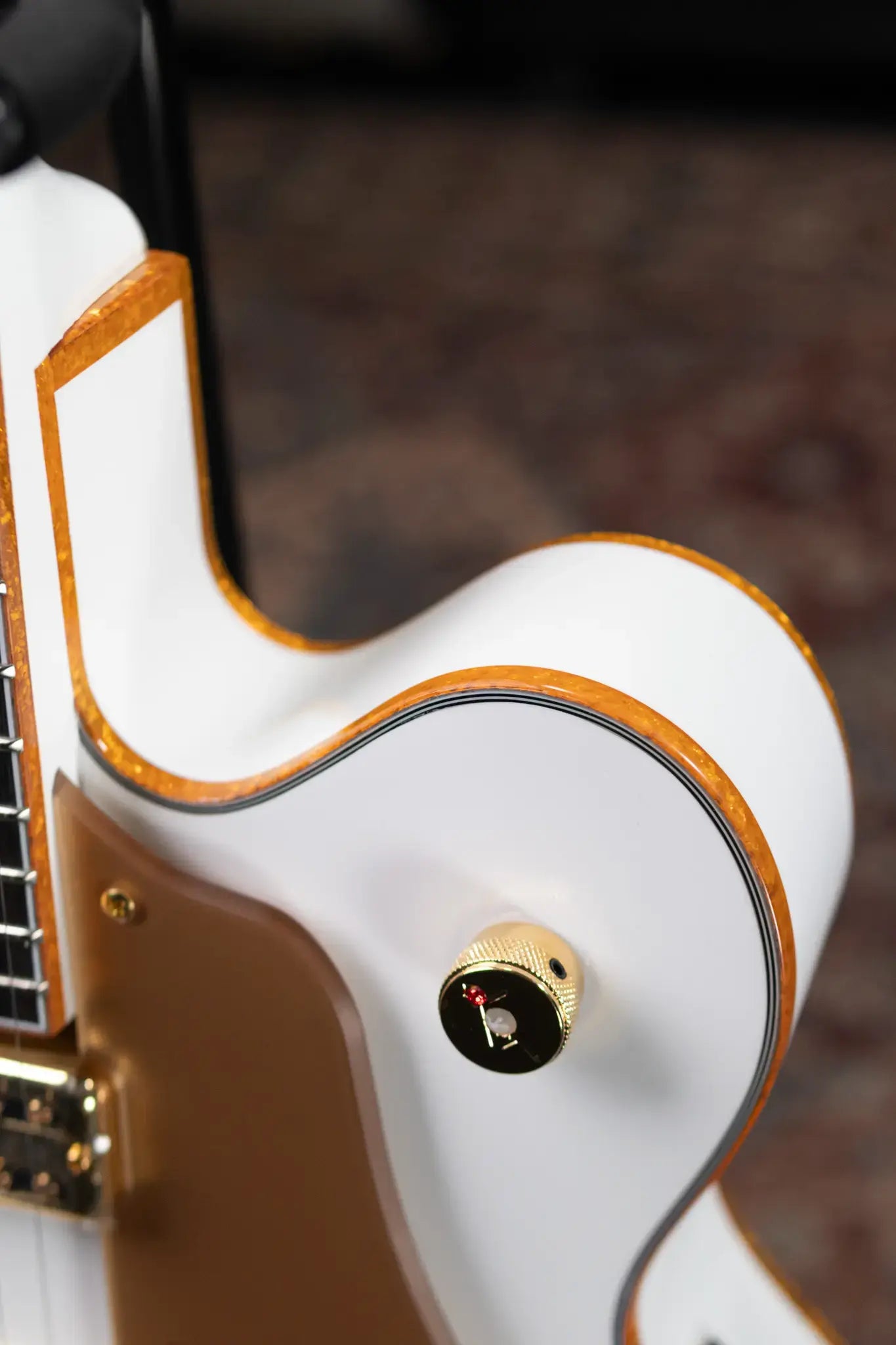 Gretsch Synchromatic Falcon Hollow Body Single-Cut with Bigsby - Snowcrest White with Hardshell Case