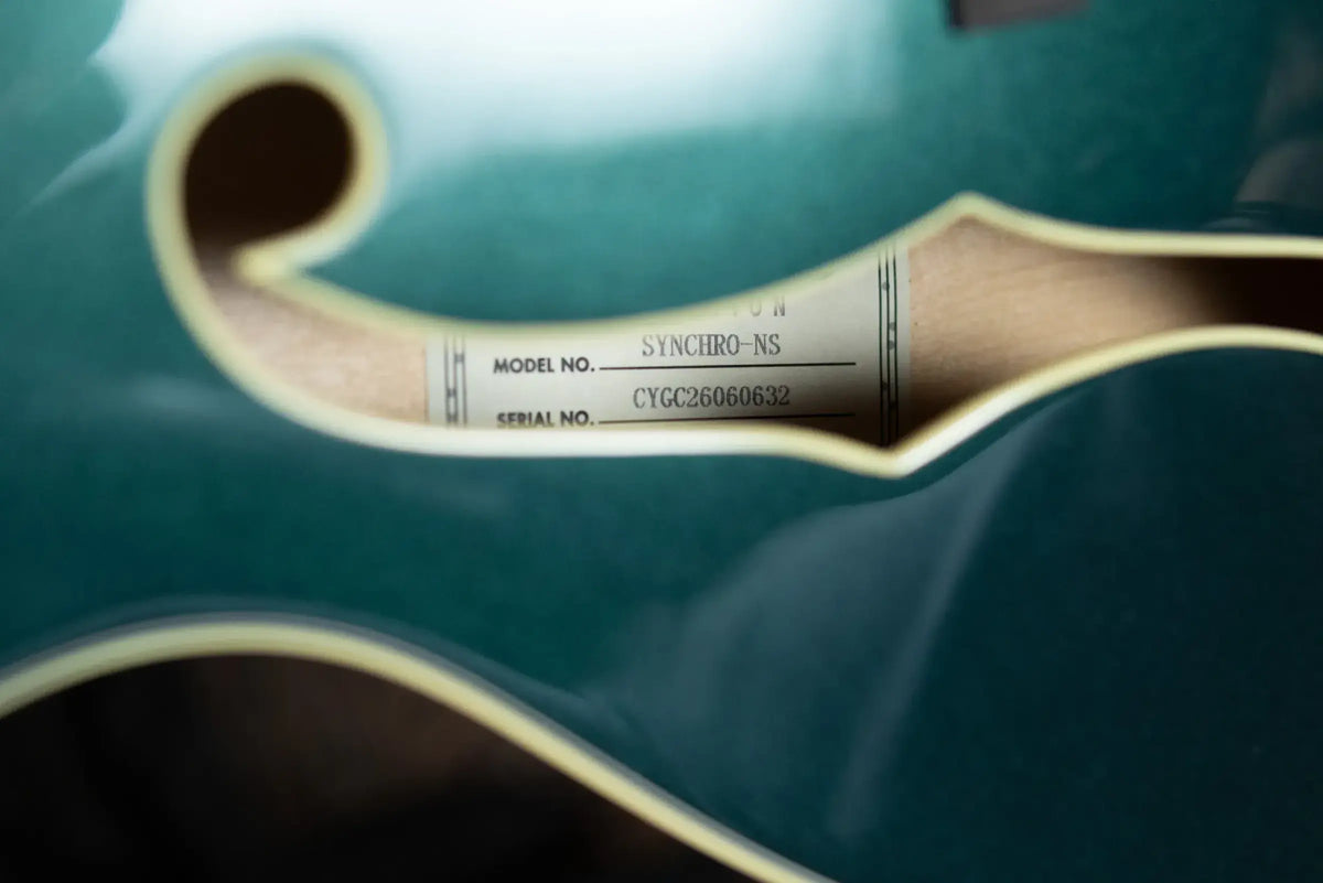 Gretsch Synchromatic Nashville Hollow Body Single-Cut with Bigsby Electric Guitar - Cadillac Green with Hardshell Case