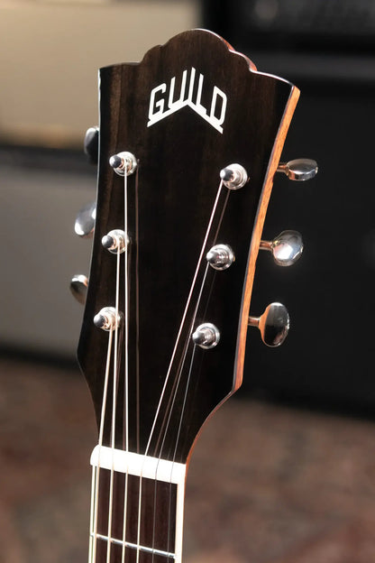 Guild Westerly Collection D-260ce Deluxe Acoustic/Electric Guitar with Hardshell Case - Used