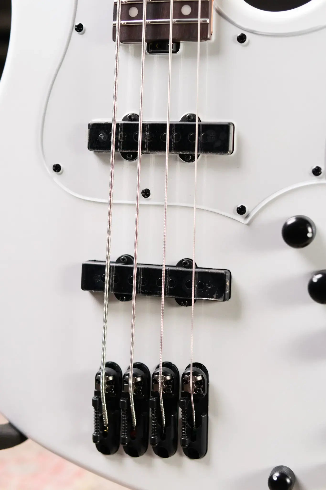 Ibanez MDM1000-PW Mode Electric Bass - Pearl White