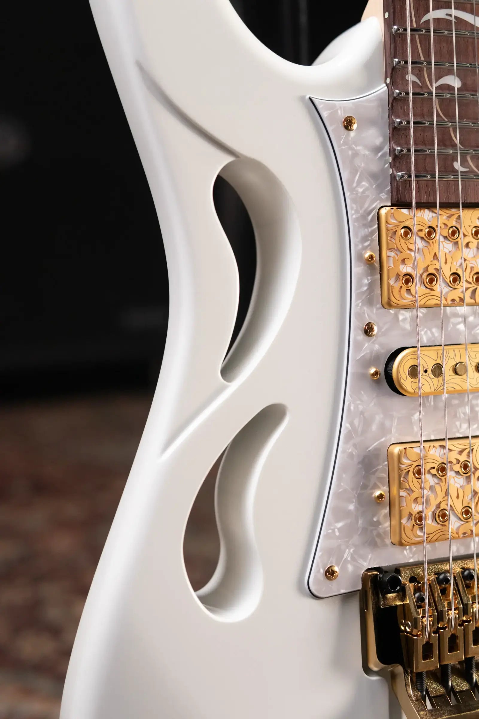 Ibanez PIA3761SLW Steve Vai Signature Electric Guitar Stallion White with Hardshell Case - Used