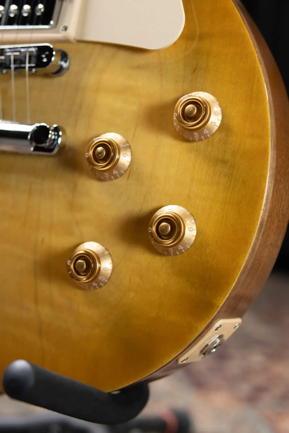Gibson Les Paul Studio Session Electric Guitar - Honeyburst with Gig Bag