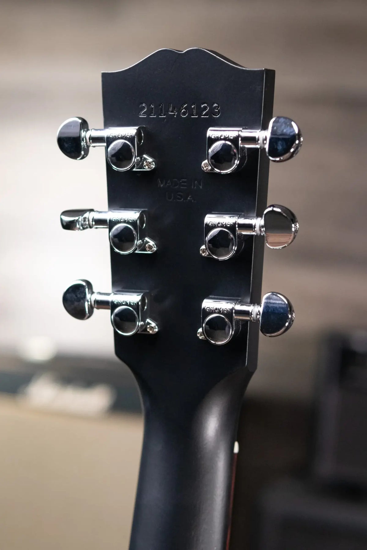 Gibson L-00 Special Parlor Acoustic/Electric Guitar - Ebony Satin with Gig Bag