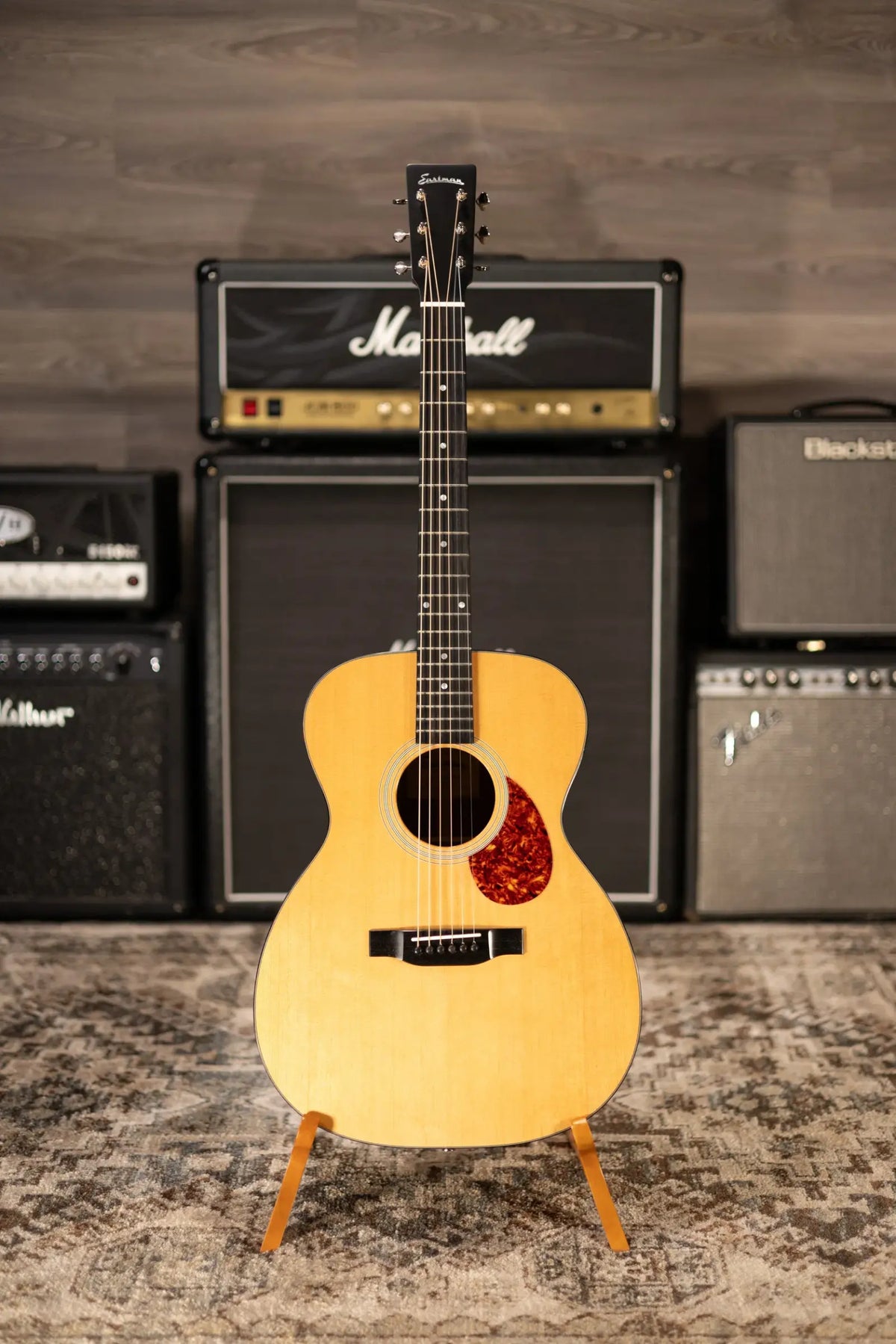 Eastman E1OM-DLX Acoustic/Electric Guitar with Gig Bag