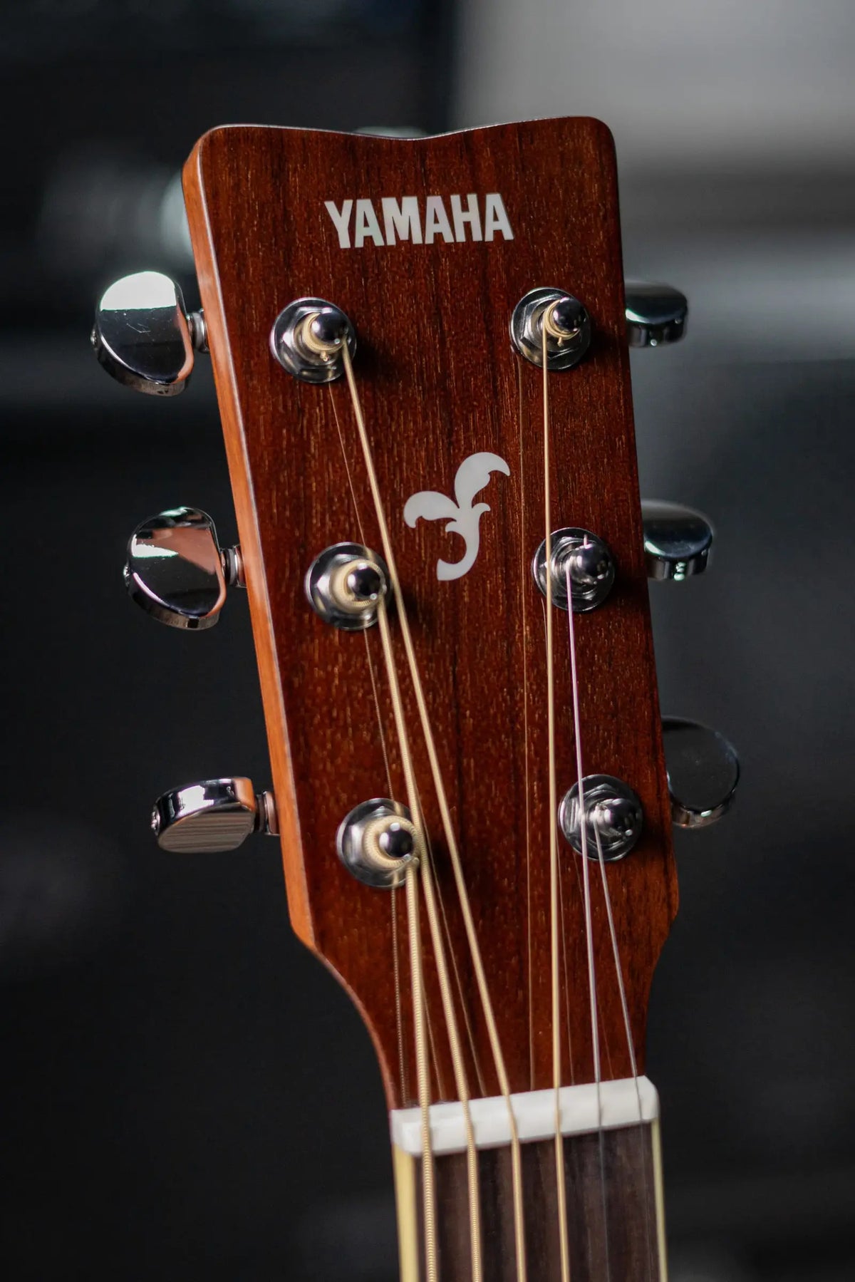 Yamaha FGC-TA Transacoustic Cutaway Acoustic/Electric Guitar - Brown Sunburst