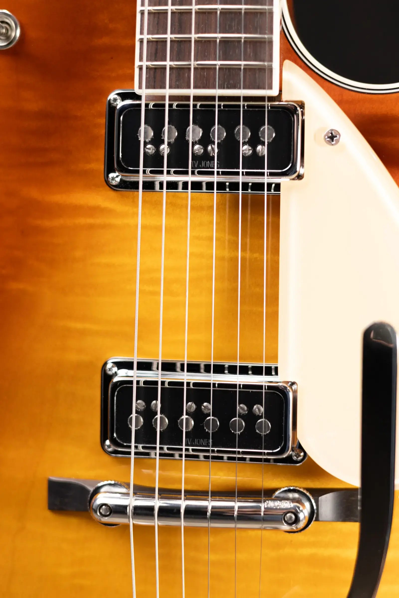 Gretsch Custom Shop Masterbuilt G6128CS 57 Duo Jet NOS Electric Guitar - Honeyburst with Hardshell Case - Used