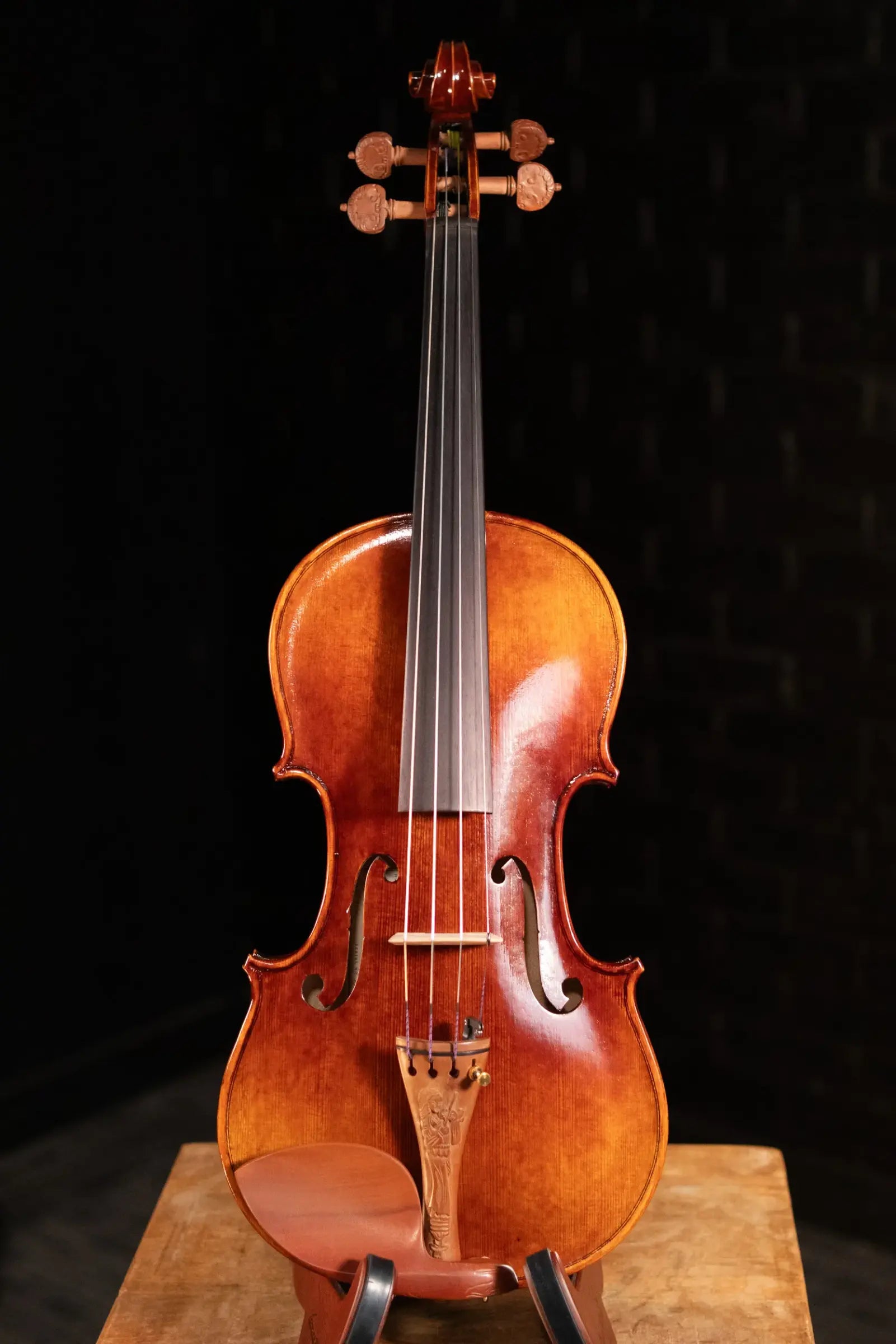 Maple Leaf Strings Craftsman Collection Chaconne Carved Fittings Violin - 4/4 Size