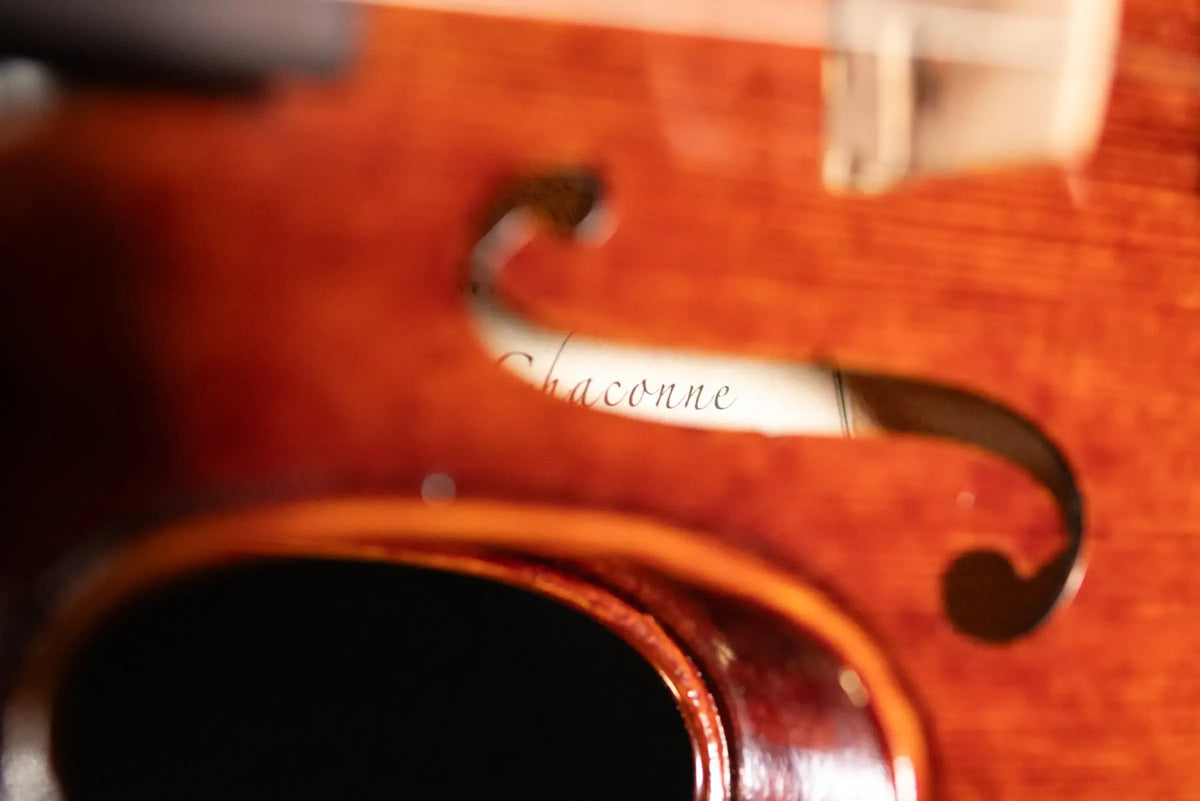 Maple Leaf Strings Craftsman Collection Chaconne Carved Fittings Violin - 4/4 Size