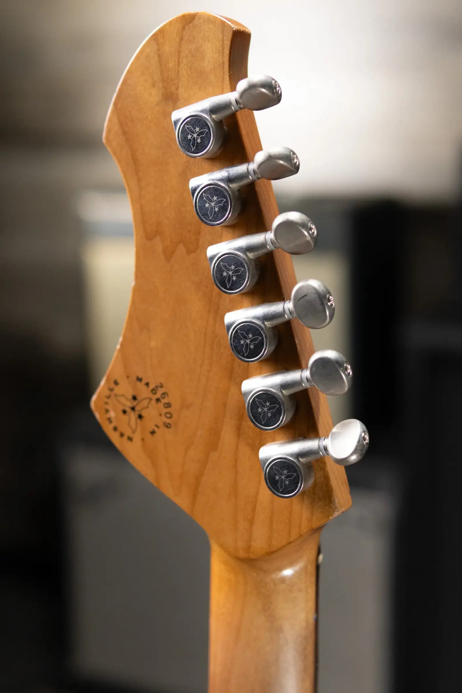 Novo Custom Serus J Baritone Electric Guitar - Cat's Eye Burst with Gig Bag