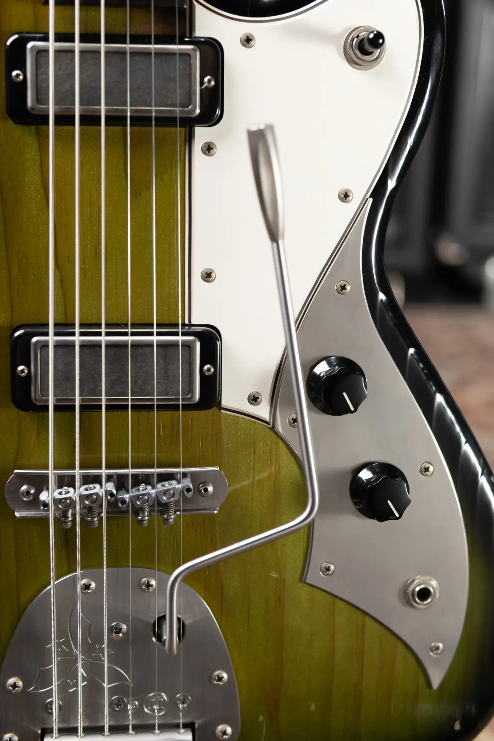 Novo Custom Serus J Baritone Electric Guitar - Cat's Eye Burst with Gig Bag
