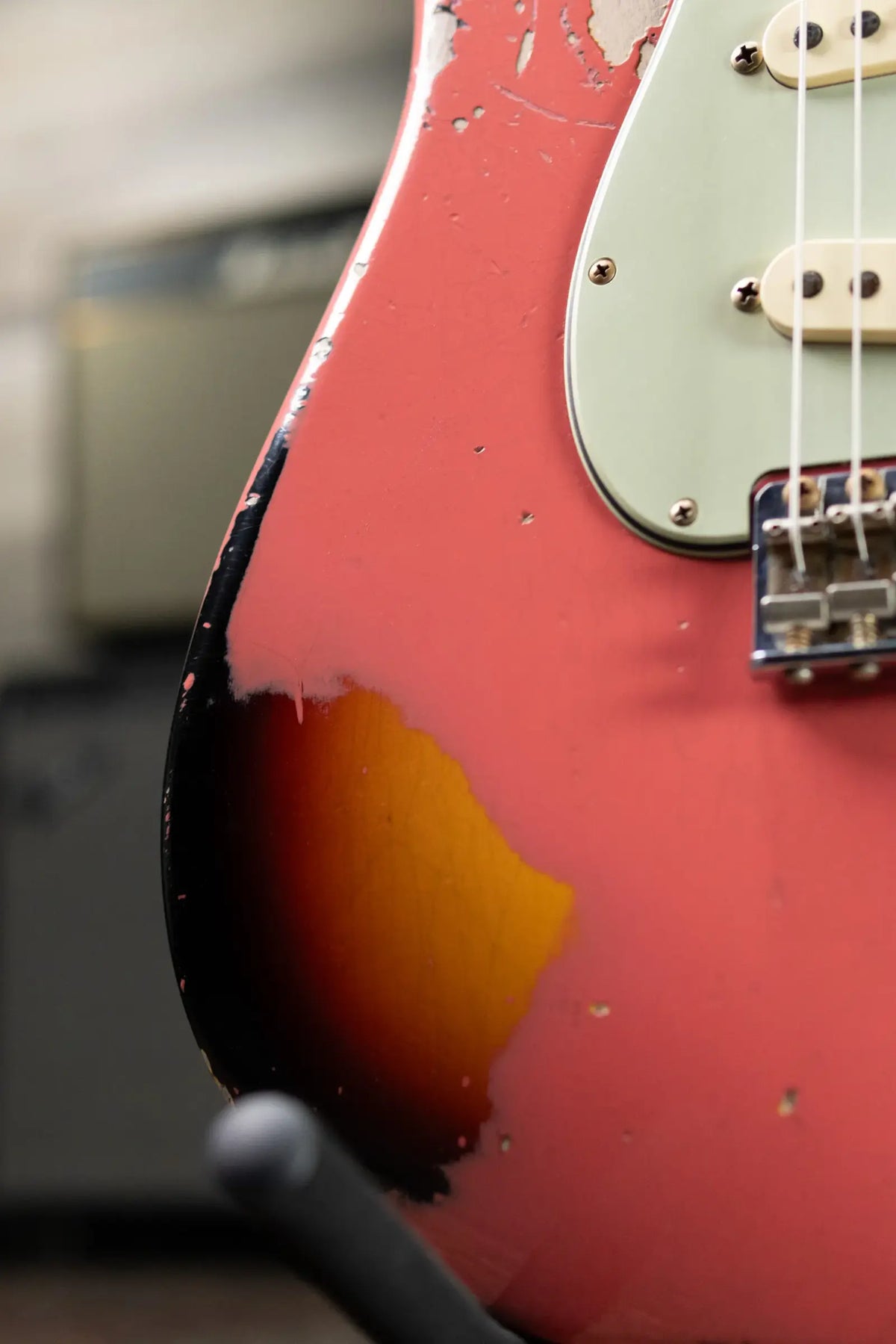 Fender Custom Shop '60 Stratocaster Heavy Relic Electric Guitar - Super Faded Fiesta Red over 3-Tone Burst with Hardshell Case