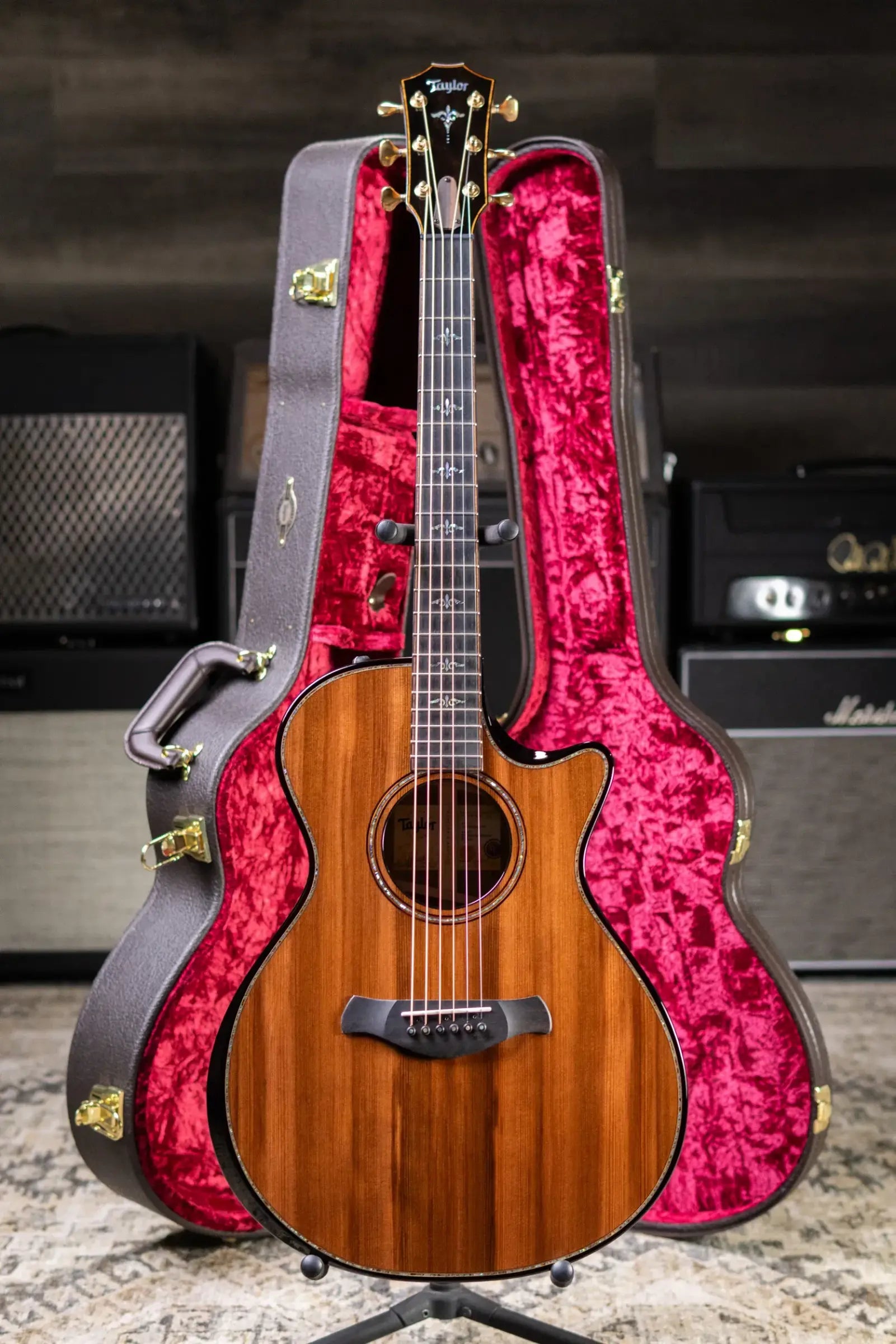 Taylor Builder's Edition 912ce Grand Concert Acoustic/Electric Guitar - Sinker Redwood/Honduran Rosewood with Hardshell Case