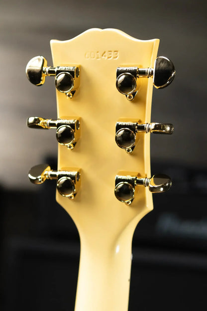 Gibson Custom Shop 1963 Les Paul SG Custom Reissue 3-Pickup with Maestro VOS Electric Guitar - Classic White with Hardshell Case