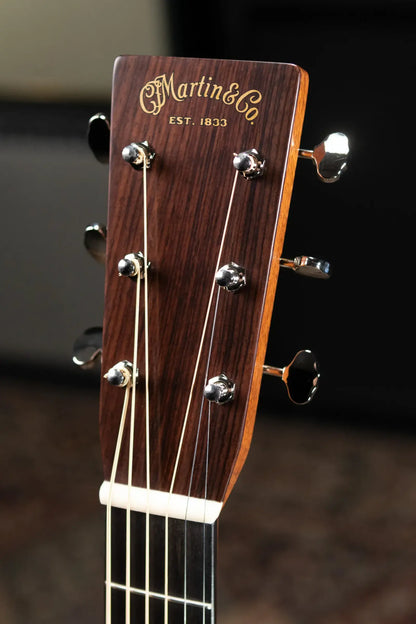 Martin Custom Shop 0-28 Limited Edition Acoustic Guitar with Hardshell Case