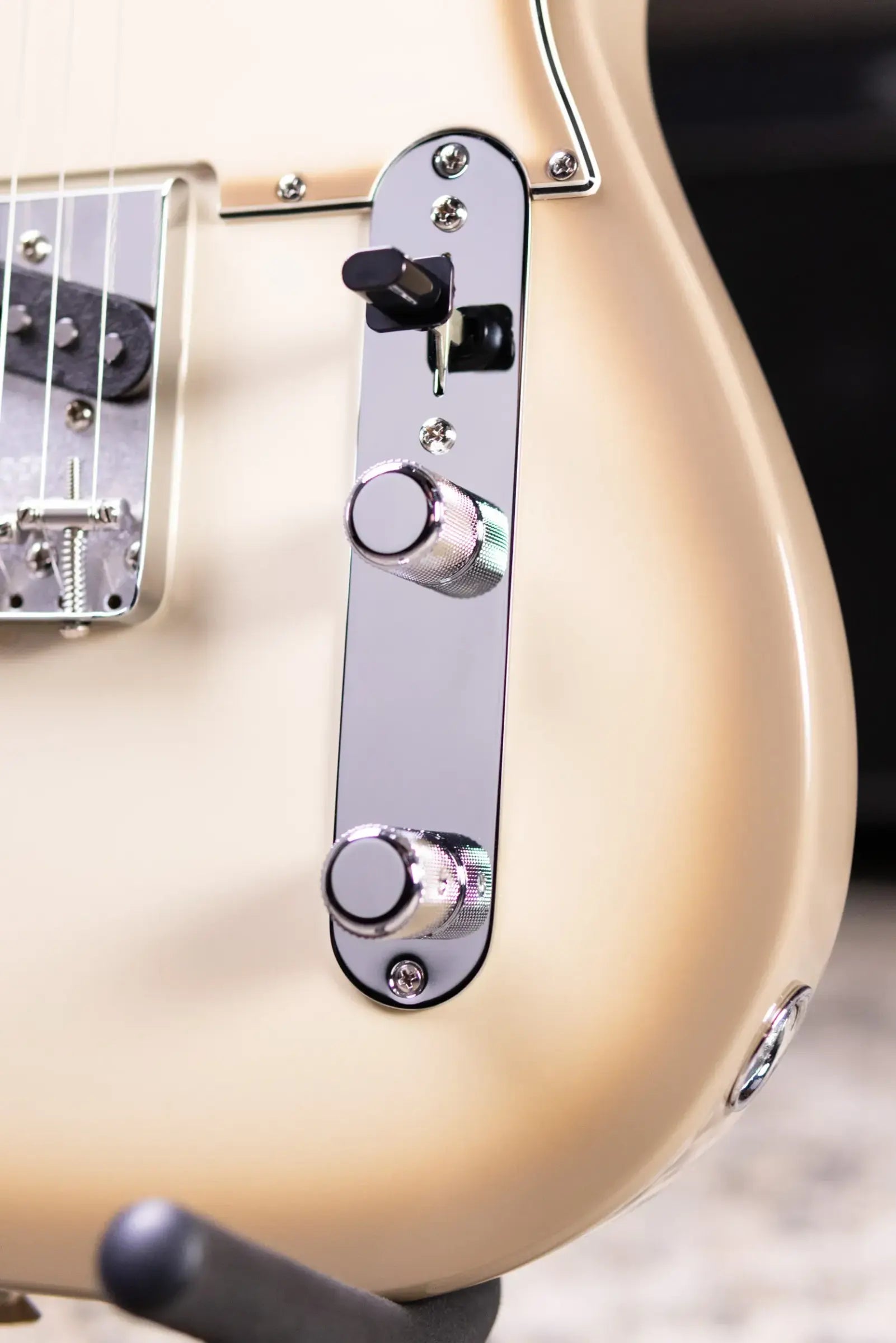 Fender Limited Edition Vintera II '60s Telecaster Electric Guitar - Antigua with Gig Bag
