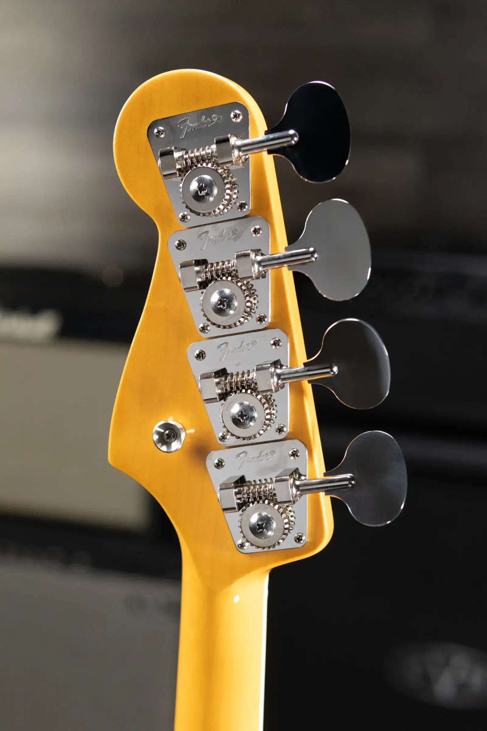 Fender American Vintage II 1966 Jazz Bass - Lake Placid Blue with Hardshell Case