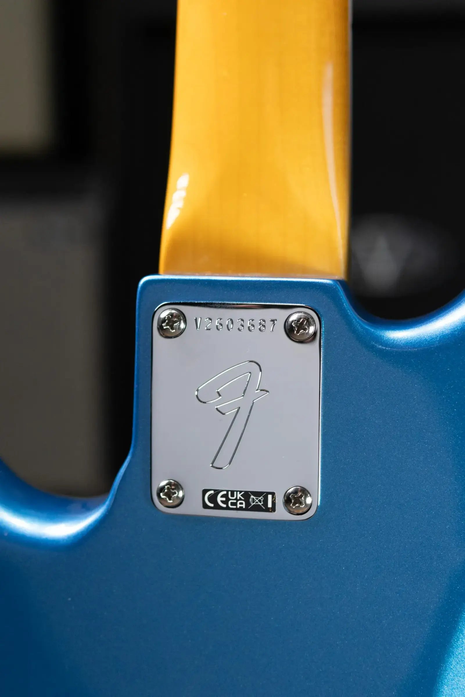 Fender American Vintage II 1966 Jazz Bass - Lake Placid Blue with Hardshell Case
