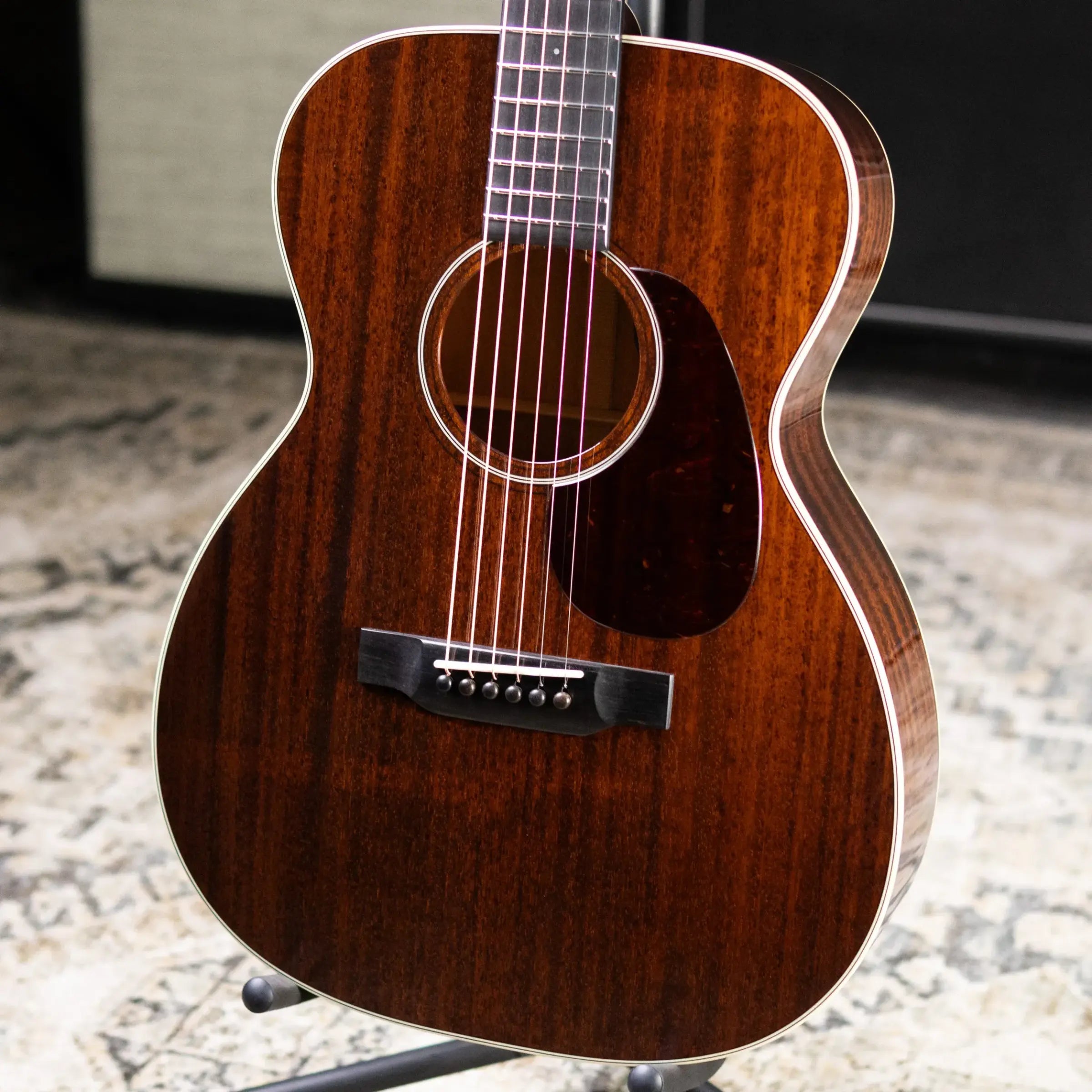 Bourgeois 00-14 Hog Top Downeast Series Acoustic Guitar - All Mahogany with Hardshell Case