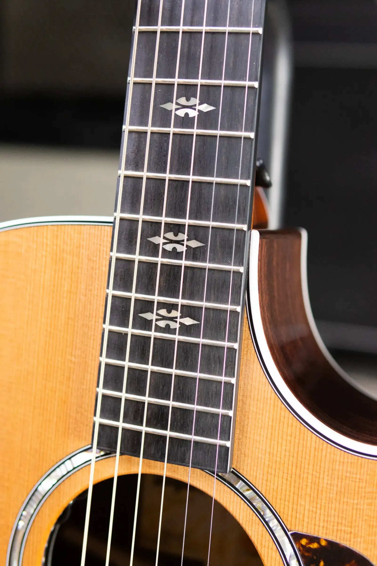 Taylor Next Generation 712ce Grand Concert Acoustic/Electric Guitar - Indian Rosewood/Cedar with Hardshell Case