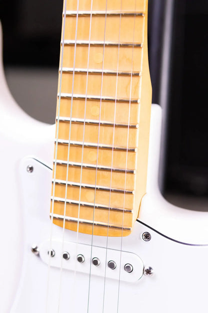 Fender Dealer Exclusive Player II Stratocaster Electric Guitar - Polar White with Matching Headstock