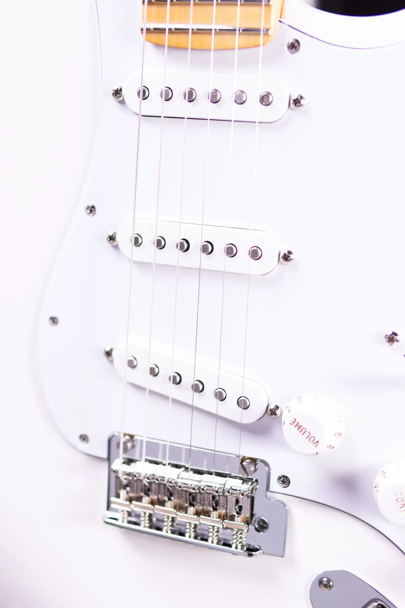 Fender Dealer Exclusive Player II Stratocaster Electric Guitar - Polar White with Matching Headstock