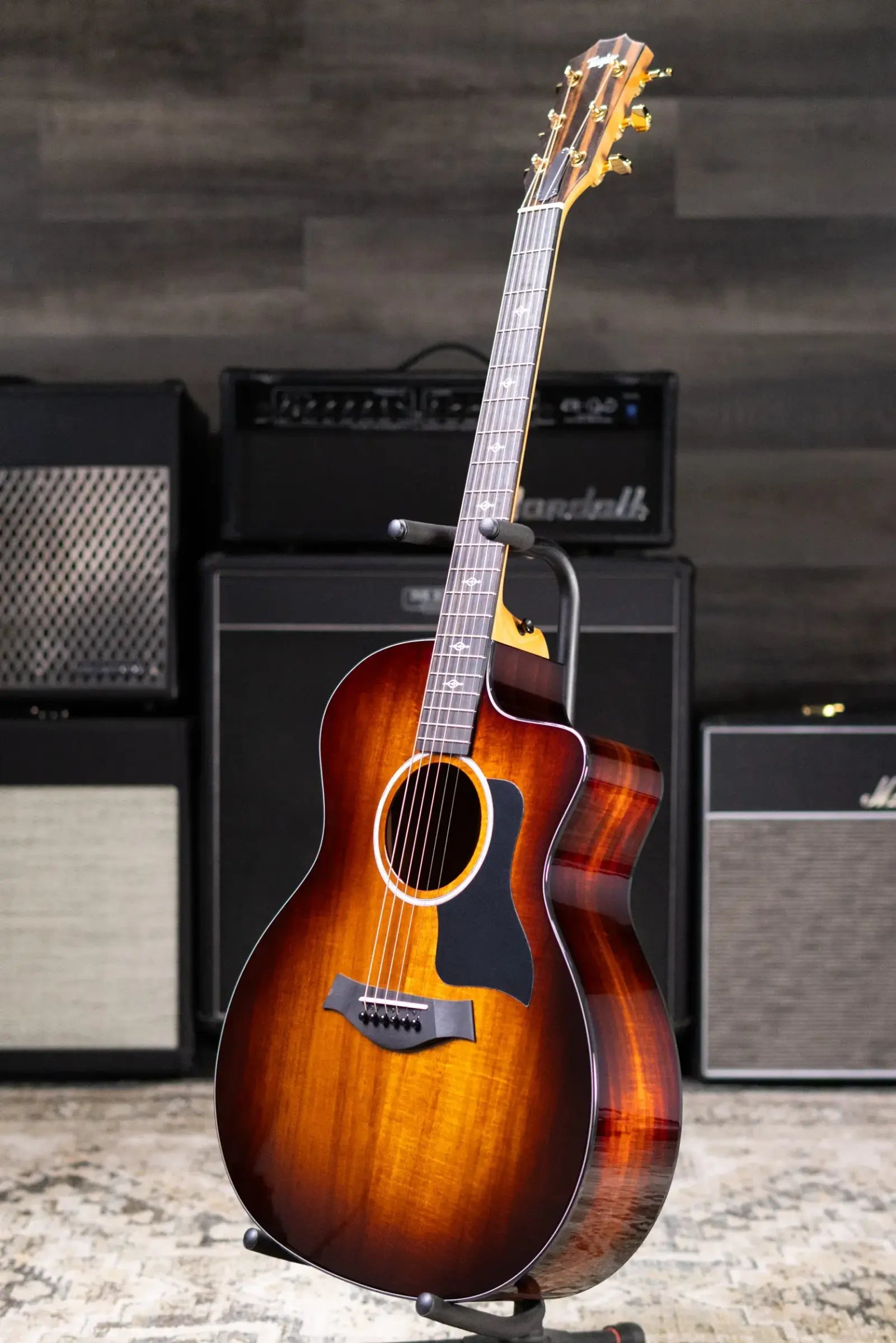 Taylor 224ce-K DLX Grand Auditorium Acoustic/Electric Guitar with Hardshell Case