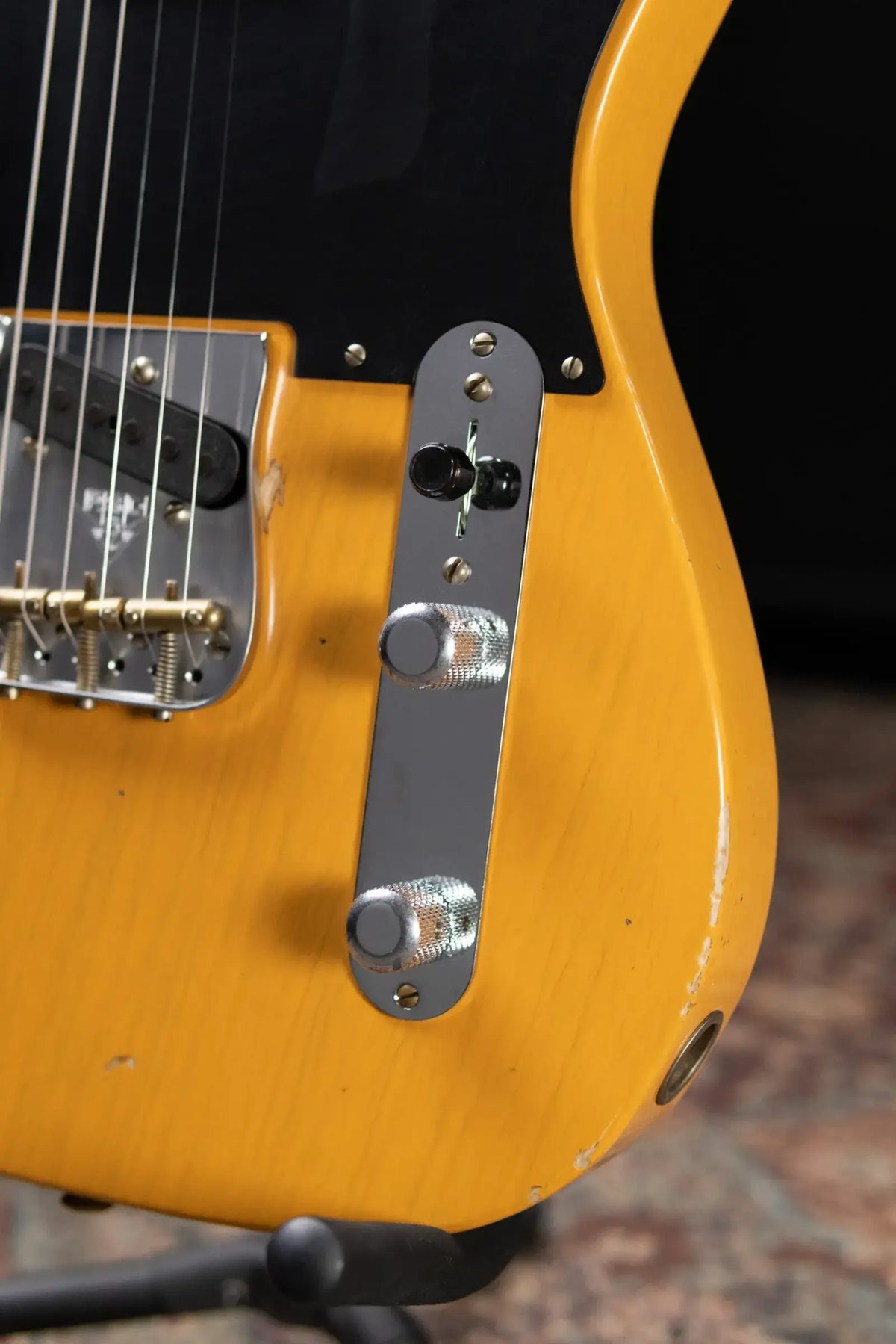 Fender Custom Shop 51 Nocaster Relic Electric Guitar - Butterscotch Blonde with Hardshell Case