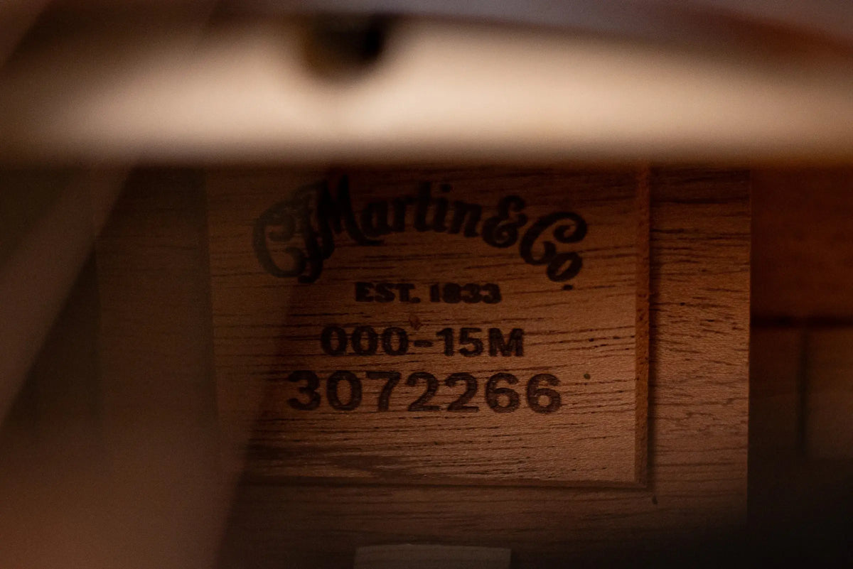 Martin 000-15M Acoustic Guitar with Gig Bag - Demo