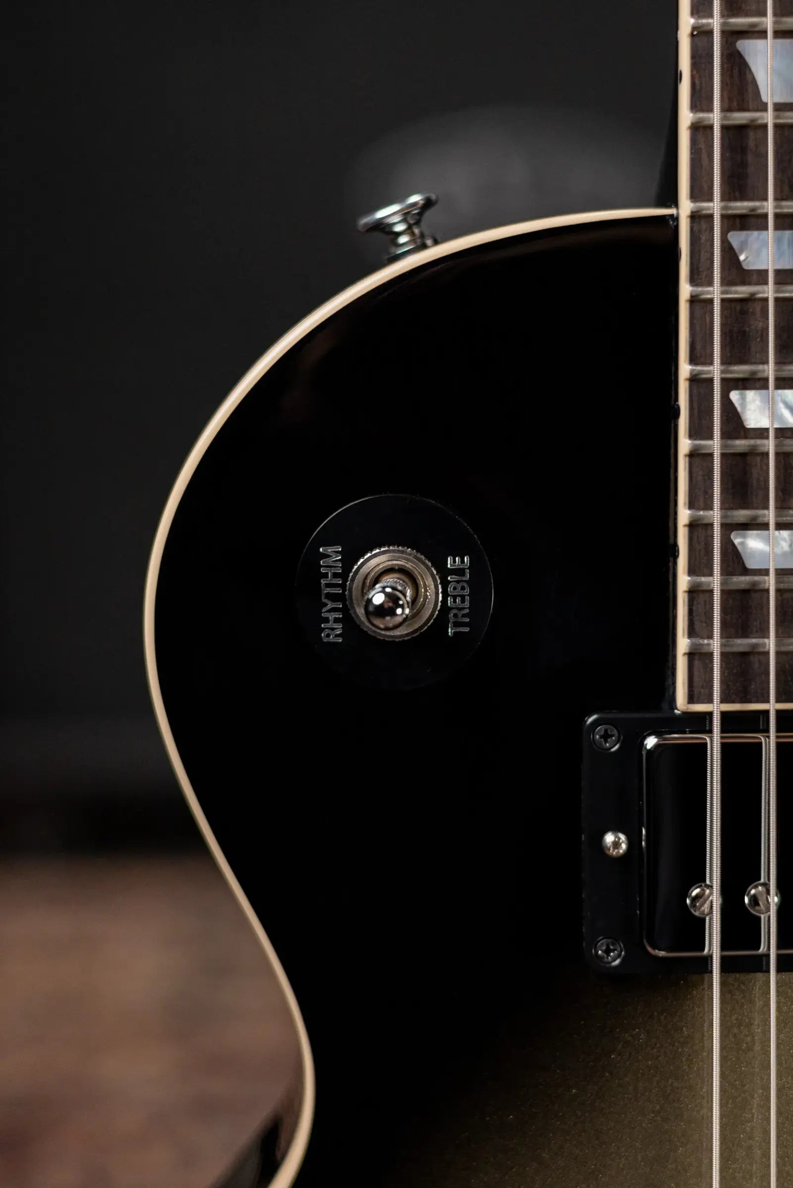 Gibson Adam Jones Signature Les Paul Standard Electric Guitar - Silverburst with Hardshell Case