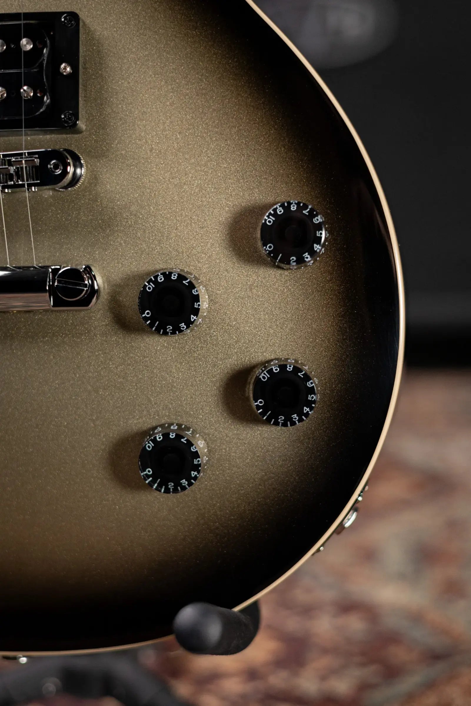 Gibson Adam Jones Signature Les Paul Standard Electric Guitar - Silverburst with Hardshell Case