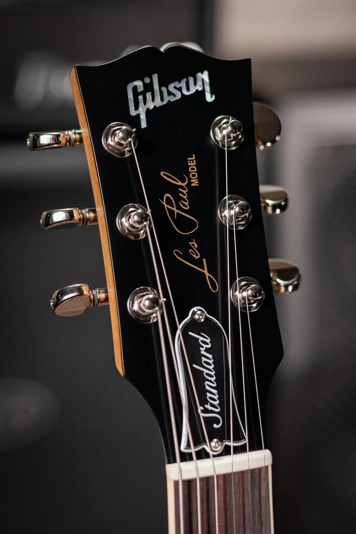 Gibson Les Paul Standard 60s Faded Electric Guitar - Vintage Bourbon Burst with Hardshell Case