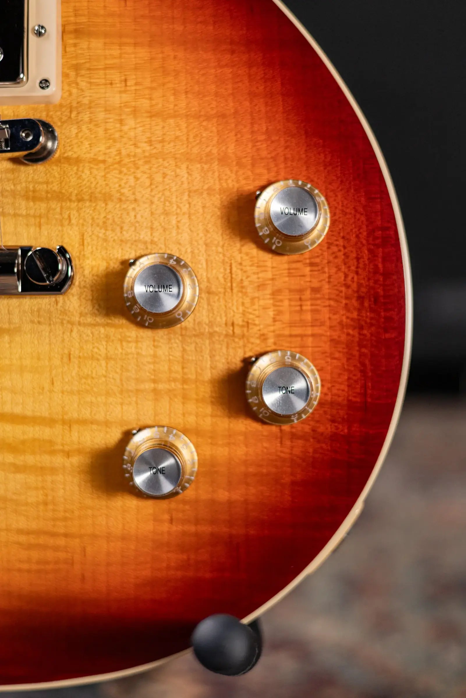 Gibson Les Paul Standard 60s Faded Electric Guitar - Vintage Bourbon Burst with Hardshell Case
