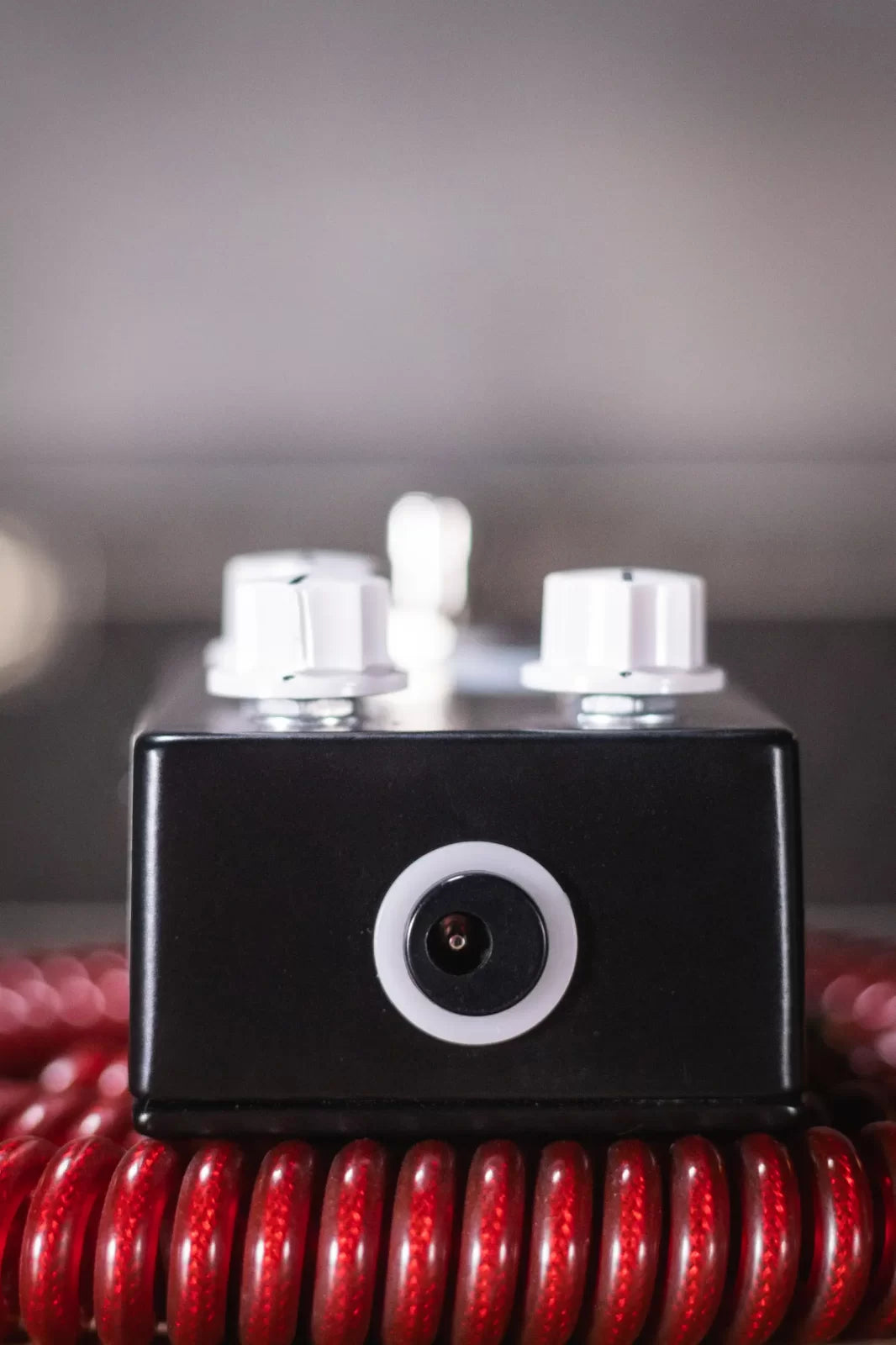 JHS Haunting Mids EQ and Mid Boost Pedal